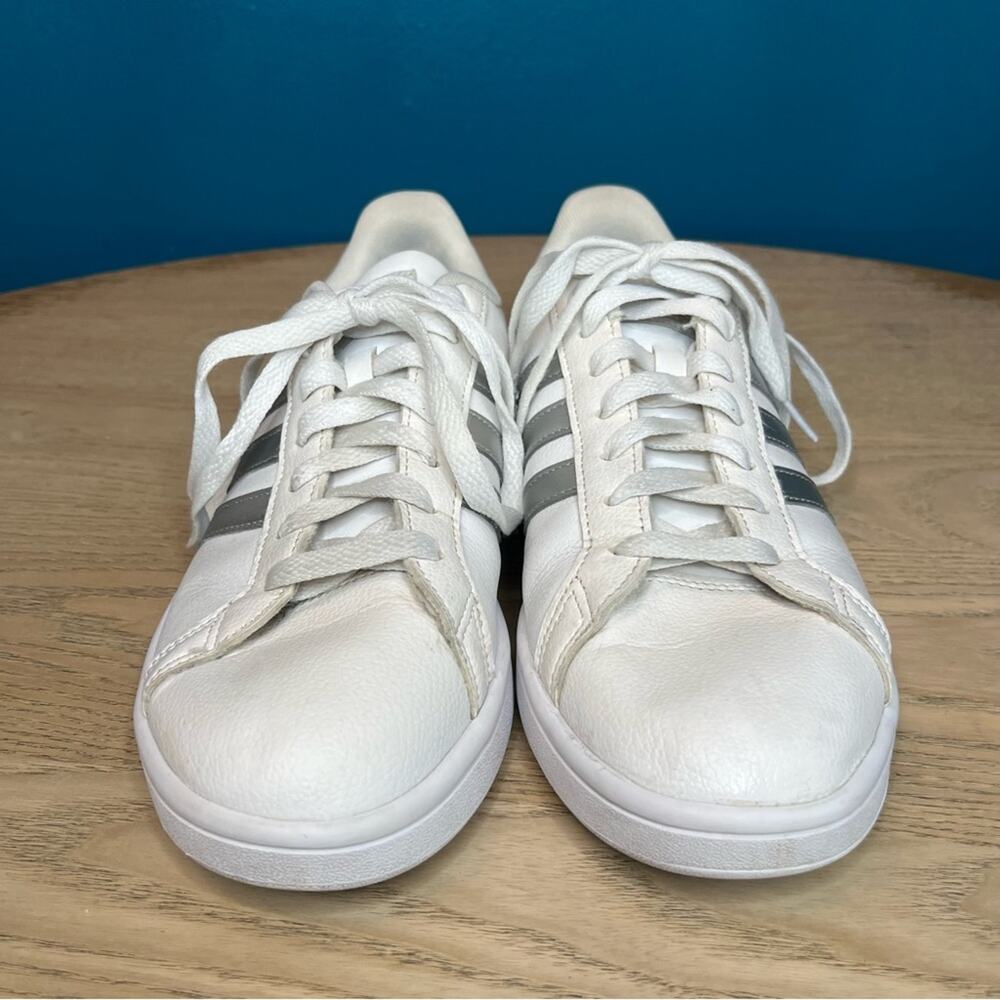 adidas Men’s Cloudfoam Grand Court White Silver Stripes Size 9 - Picture 5 of 10